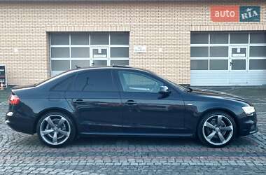 Седан Audi A4 2013 в 