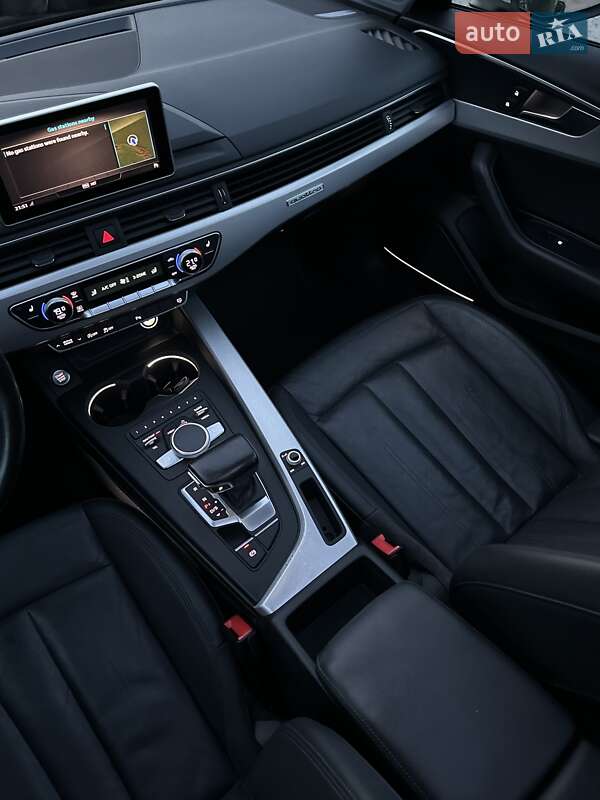 Седан Audi A4 2016 в Львове