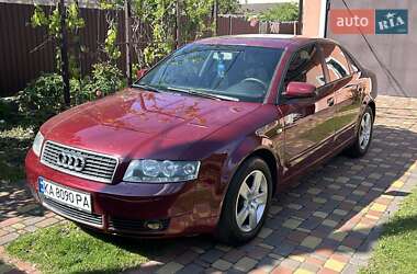 Седан Audi A4 2004 в 