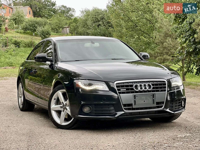 Седан Audi A4 2012 в 