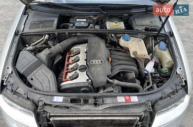 Седан Audi A4 2004 в 