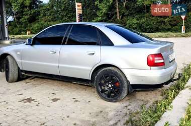 Седан Audi A4 1999 в 