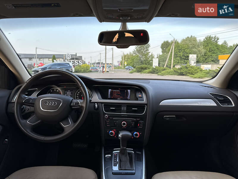 Седан Audi A4 2012 в Киеве