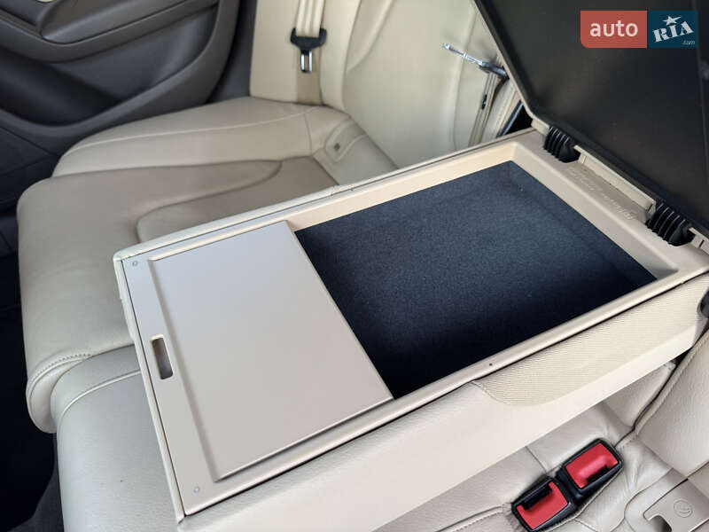 Седан Audi A4 2012 в Киеве