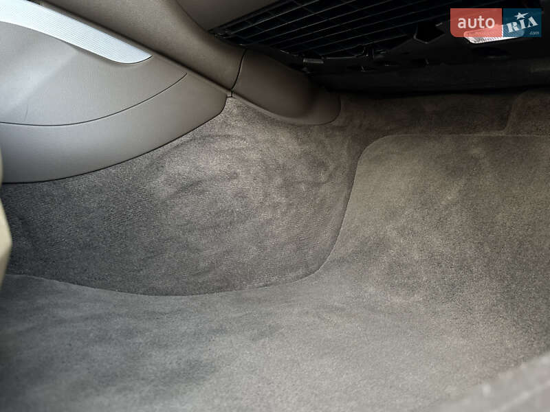 Седан Audi A4 2012 в Киеве