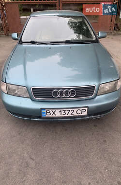 Седан Audi A4 1998 в 