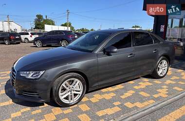 Седан Audi A4 2017 в 