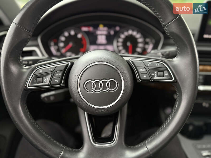 Седан Audi A4 2019 в Киеве