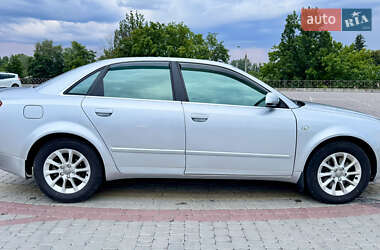 Седан Audi A4 2004 в 