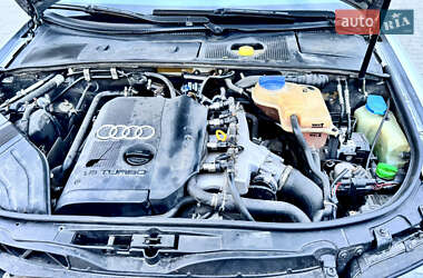 Седан Audi A4 2004 в 