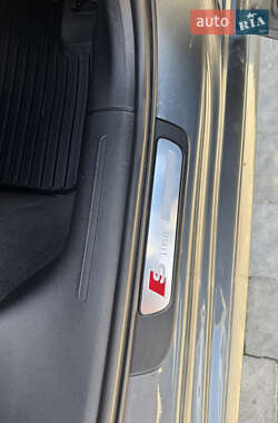Седан Audi A4 2015 в 