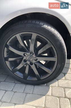 Седан Audi A4 2012 в 
