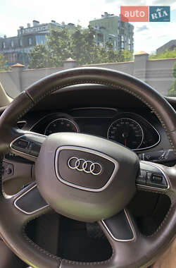 Седан Audi A4 2012 в 