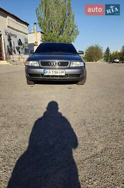 Седан Audi A4 1996 в Николаеве