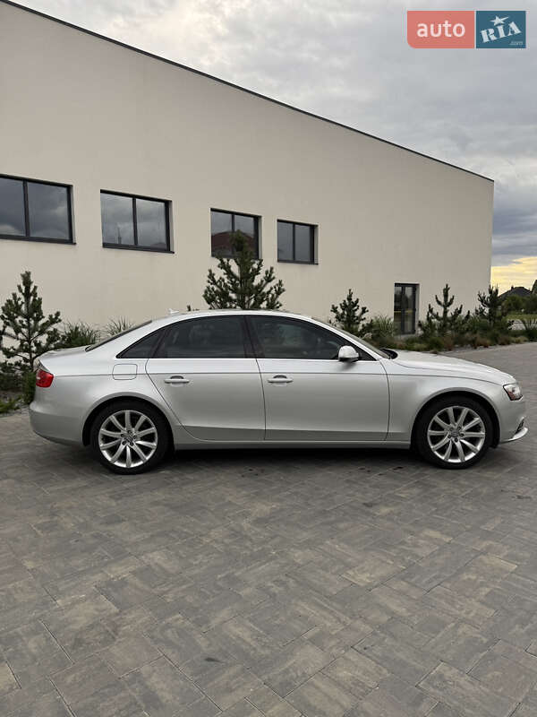 Седан Audi A4 2013 в Киеве
