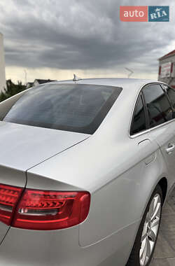 Седан Audi A4 2013 в 