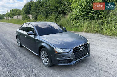 Седан Audi A4 2015 в Львове