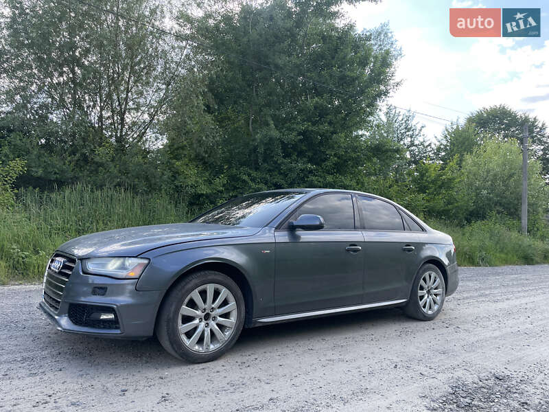 Седан Audi A4 2015 в Яворові