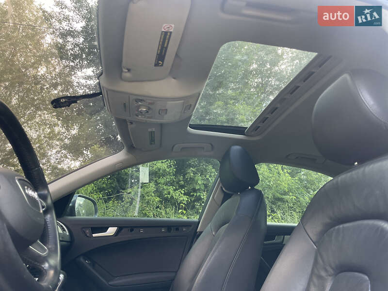 Седан Audi A4 2015 в Яворові