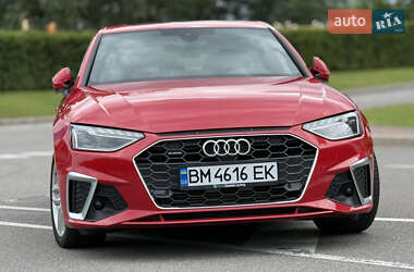 Седан Audi A4 2023 в 