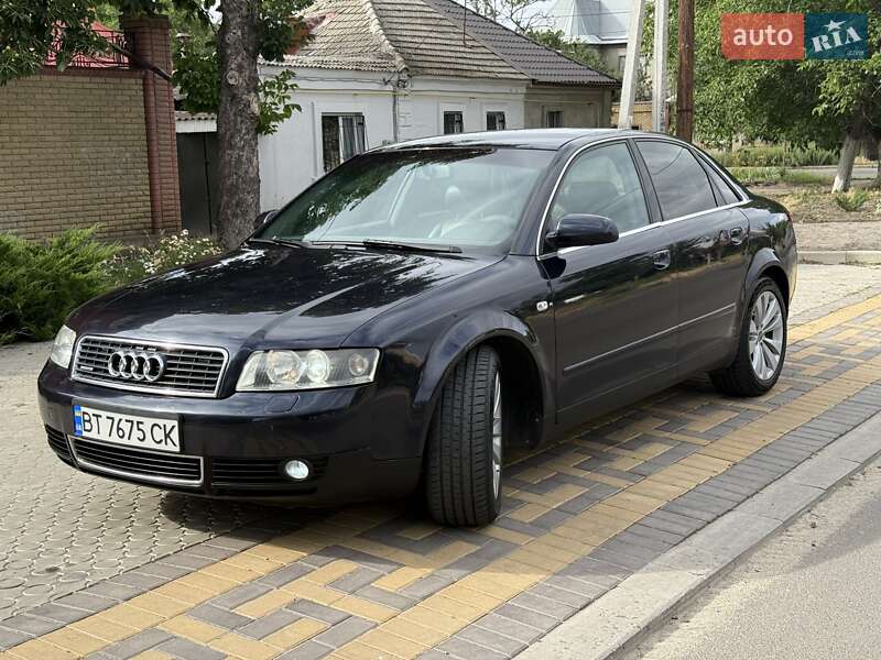 Седан Audi A4 2003 в 