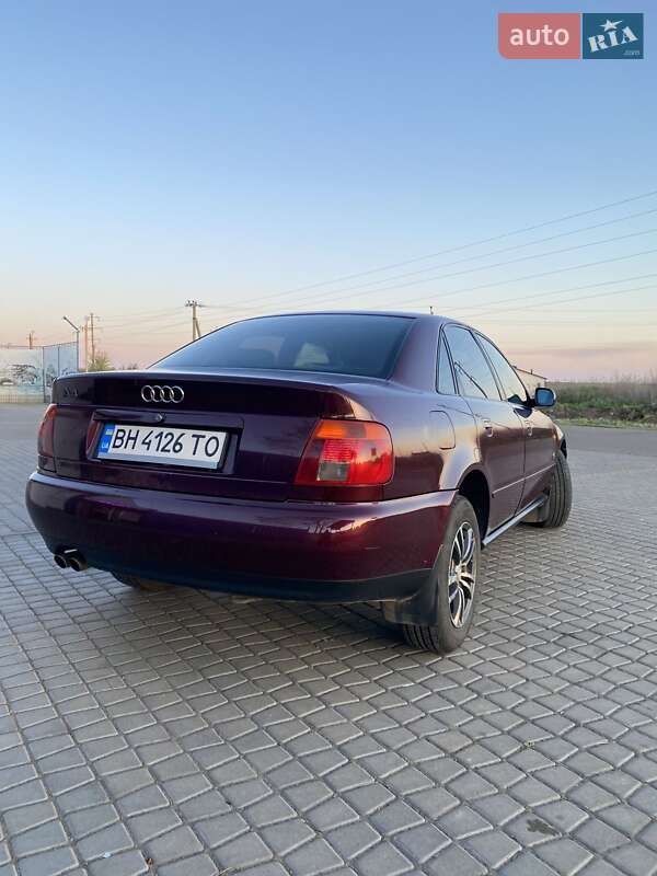 Седан Audi A4 1995 в Раздельной фото 9 Седан Audi A4 1995 в Раздельной