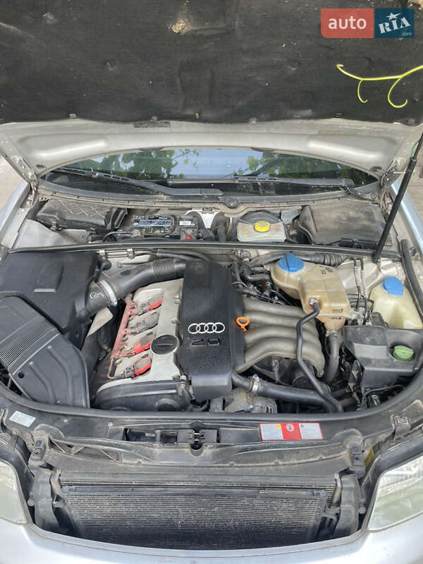 Седан Audi A4 2001 в Києві