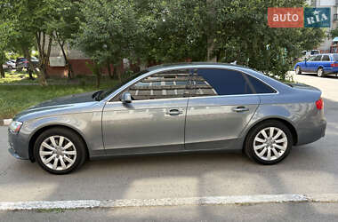 Седан Audi A4 2012 в 