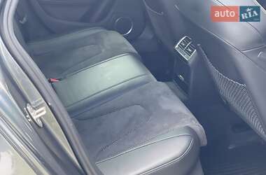 Седан Audi A4 2015 в 