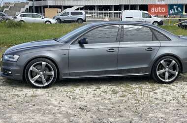 Седан Audi A4 2015 в 