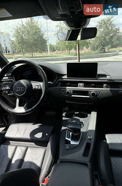 Седан Audi A4 2018 в 