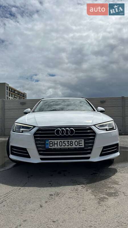 Седан Audi A4 2016 в Одессе