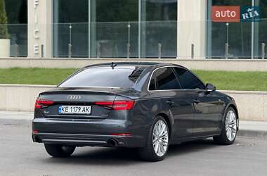 Седан Audi A4 2017 в 