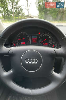 Седан Audi A4 2003 в 