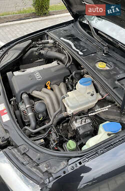 Седан Audi A4 2003 в 