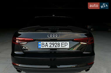 Седан Audi A4 2016 в 