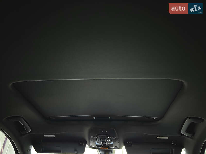 Седан Audi A4 2016 в Новоукраинке