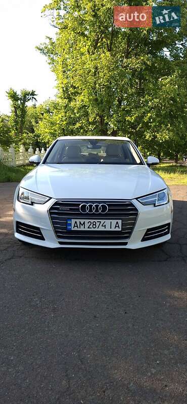 Седан Audi A4 2016 в Коростене