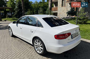 Седан Audi A4 2012 в 