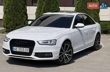 Седан Audi A4 2015 в Дніпрі