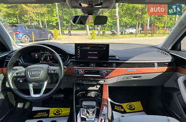 Седан Audi A4 2022 в 