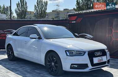 Седан Audi A4 2012 в 