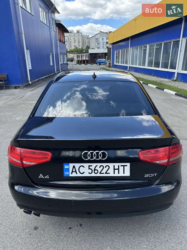 Седан Audi A4 2013 в Киеве