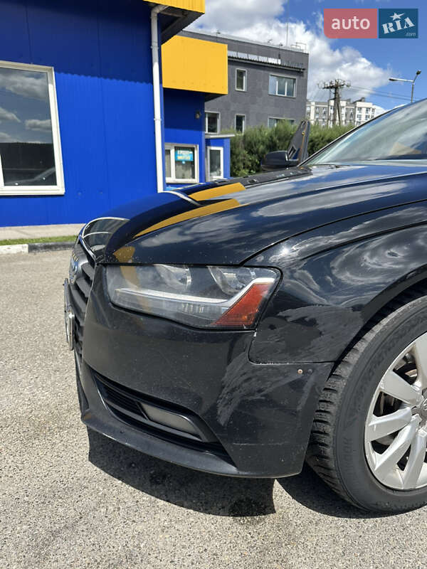 Седан Audi A4 2013 в Киеве