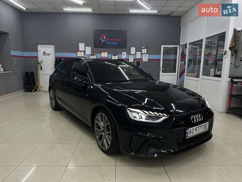 Универсал Audi A4 2021 в Ужгороде
