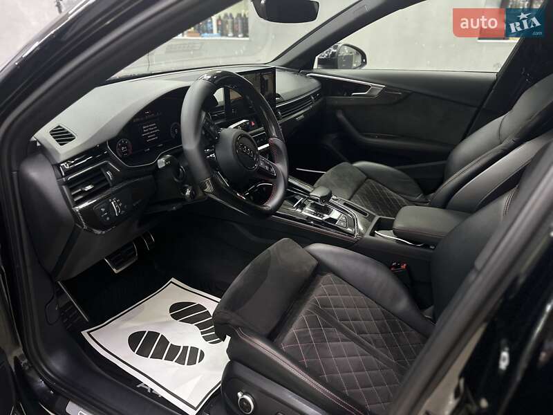 Универсал Audi A4 2021 в Ужгороде