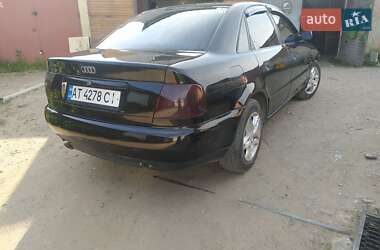 Седан Audi A4 1995 в 