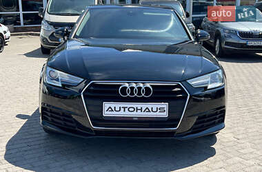 Седан Audi A4 2017 в 