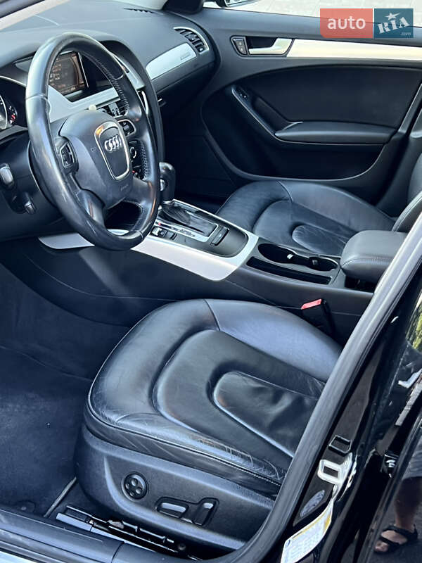 Седан Audi A4 2011 в Одессе