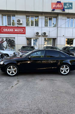Седан Audi A4 2011 в 